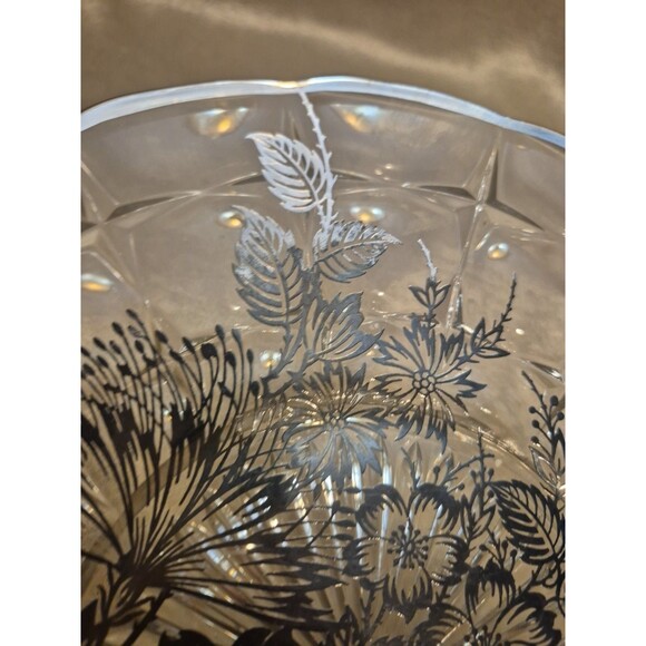 Vintage Silver City Glass Silver Overlay Rased 11" Round Platter - Picture 3 of 11